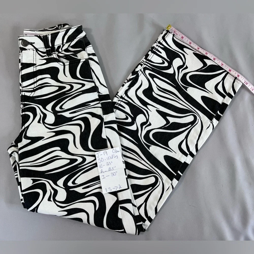 SO Super High‎ Rise Wide Leg Jean/Size 0/24W White/ Black